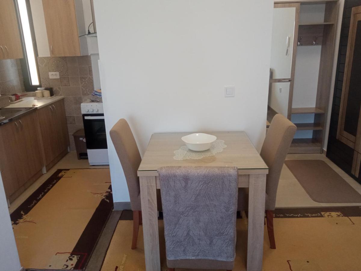 Apartman Ami Ulcinj Esterno foto