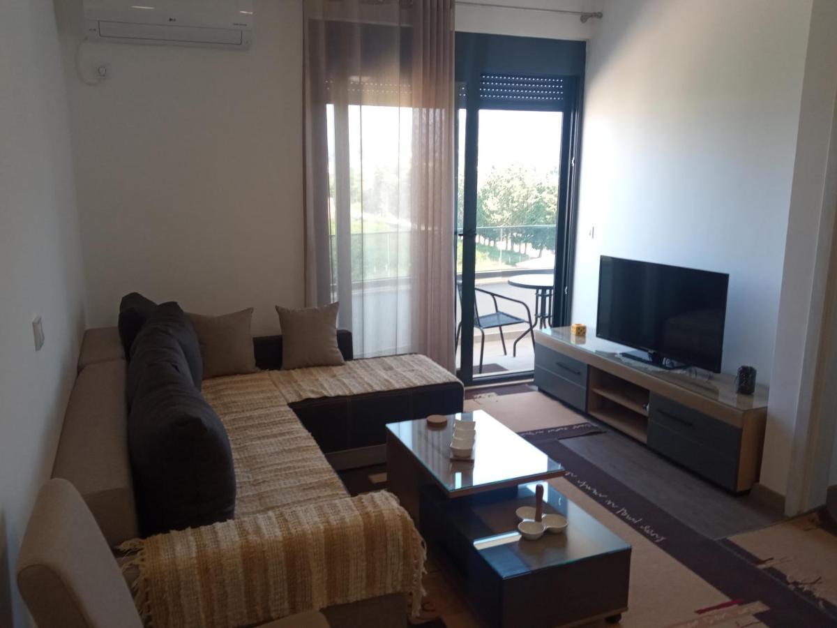 Apartman Ami Ulcinj Esterno foto